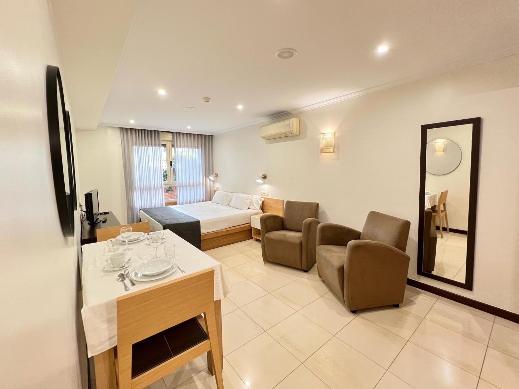 Apartamentos Mediterráneo Real Fuengirola Esterno foto