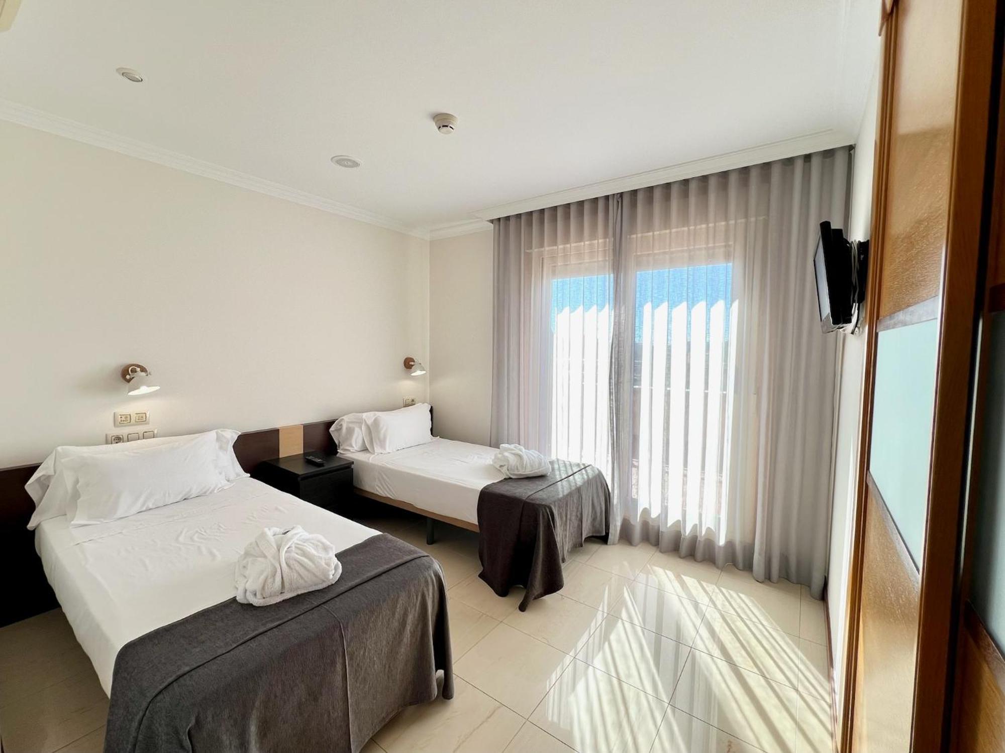 Apartamentos Mediterráneo Real Fuengirola Esterno foto