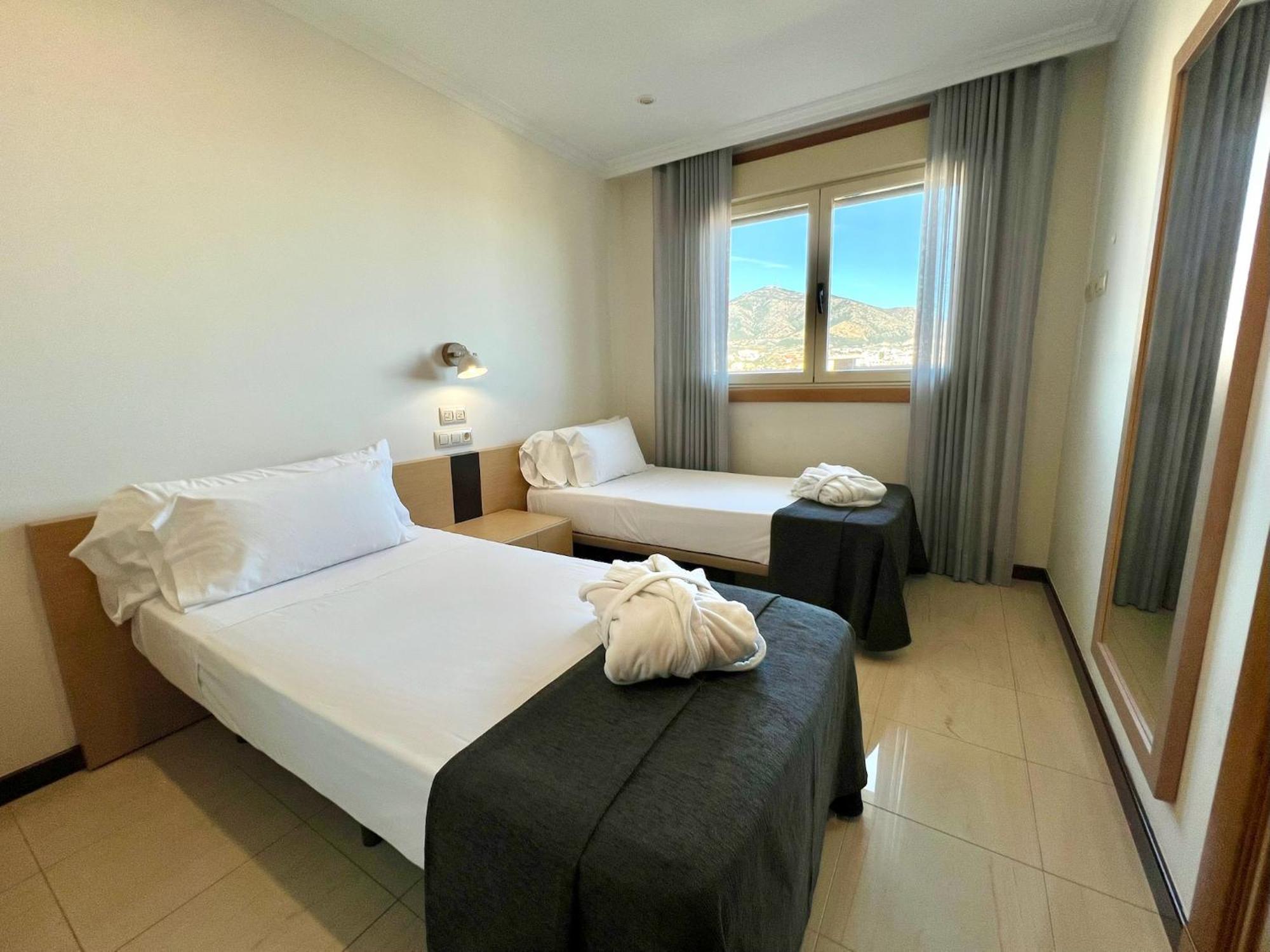 Apartamentos Mediterráneo Real Fuengirola Esterno foto