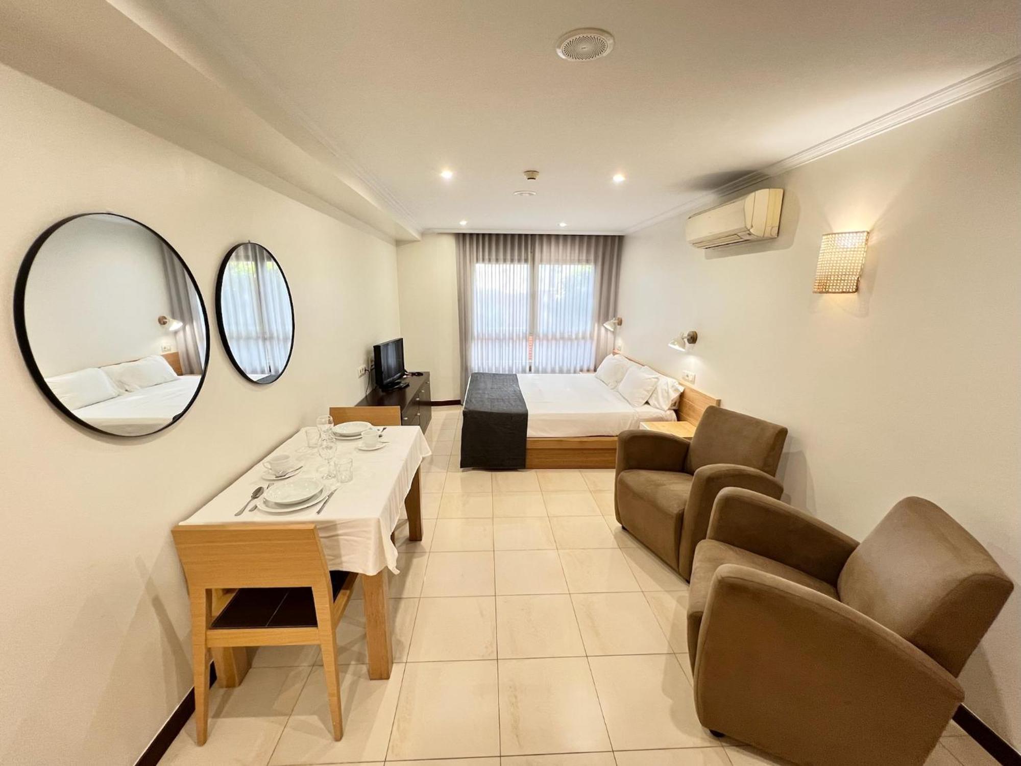 Apartamentos Mediterráneo Real Fuengirola Esterno foto